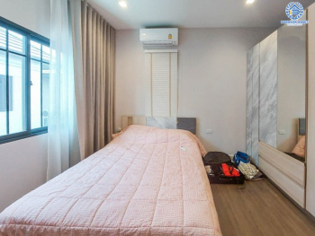 *****บ้านเดี่ยวมือสองย่านนนทบุรี ม.บางกอกบูเลอวาร์ด แจ้งวัฒนะ2  เนื้อที่กว้างถึง 67 ตร.ว. ฟังก์ชัน 4 ห้องนอน 4 ห้องน้ำ ที่จอดรถ 2 คัน บ้านหลังใหญ่ พื้นที่ใช้สอยกว้างขวาง ทำเลเดินทางสะดวก เชื่อมต่อถนนแจ้งวัฒนะ, ถนนสะพานนนทบุรี-บางบัวทอง, ถนนถนนทางหลวงชนบทนนทบุรี